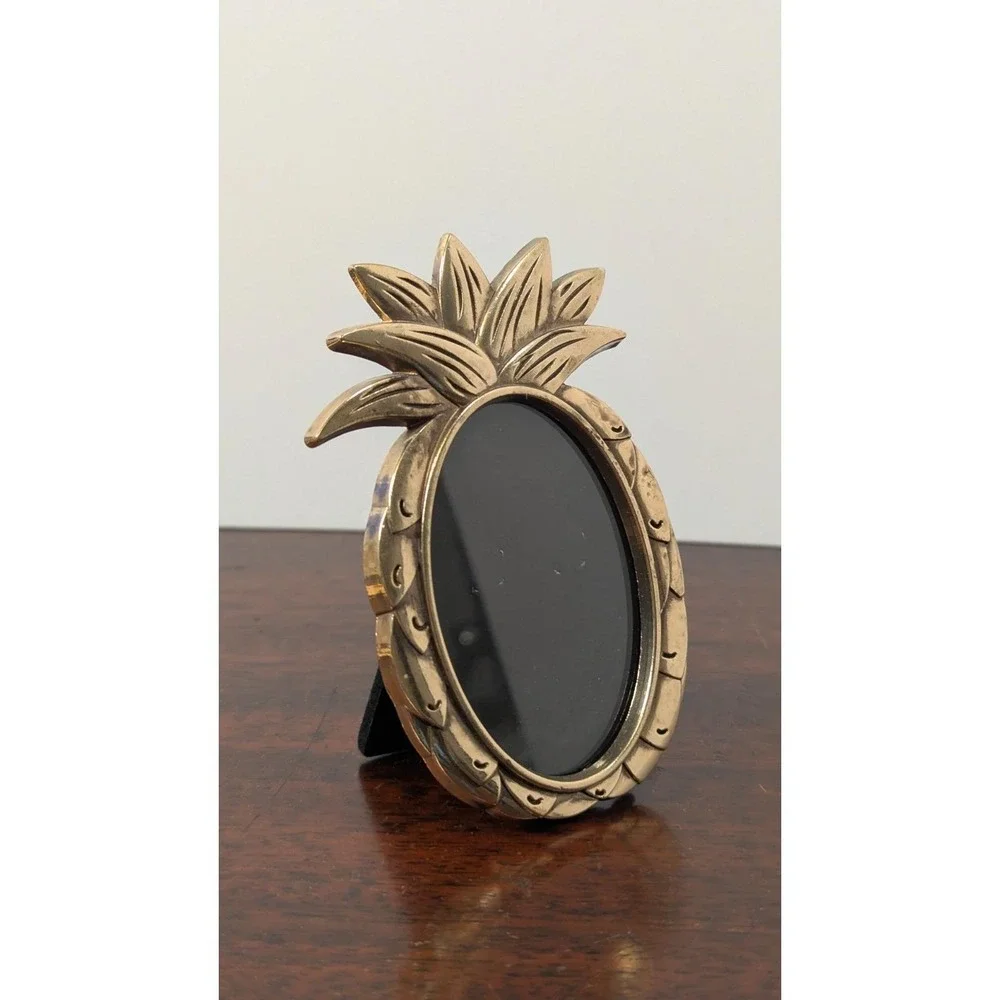 Vintage Brass Tone Pineapple Oval Picture Frame 2.5x3.5 Hollywood Regency Gold